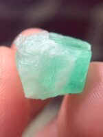 Swat Emerald Crystal - 12.68 Carat, Natural Green Gemstone - Image 5