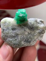 A Monumental 286-Carat Emerald Specimen from Swat Valley - Image 4