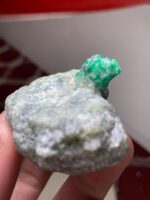 A Monumental 286-Carat Emerald Specimen from Swat Valley - Image 10