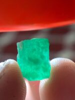 3.85 ct Natural Emerald Crystal from Swat Valley – Compact Geometry with Refined Character - Image 9