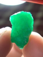 10.10 ct Natural Emerald Crystal from Swat Valley – Elongated Elegance with Remarkable Weight - Image 4