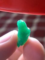 10.10 ct Natural Emerald Crystal from Swat Valley – Elongated Elegance with Remarkable Weight - Image 10