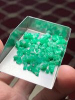 36.84 ct Swat Emerald Rough Lot – Nature’s Unpolished Green - Image 7
