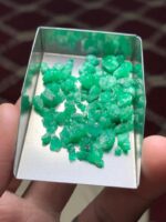 36.84 ct Swat Emerald Rough Lot – Nature’s Unpolished Green - Image 9