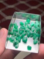 44.70 ct Emerald Rough Lot Swat – Natural Crystals with Broad Faces - Image 12