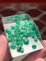 44.70 ct Emerald Rough Lot Swat – Natural Crystals with Broad Faces - Image 13