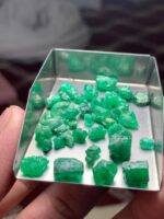 38.55 ct Swat Emerald Rough Lot — From Mountain to Collection - Image 7