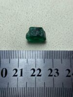 4.70 ct Natural Swat Emerald Crystal – A Rare Green Treasure from Pakistan - Image 14