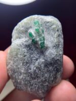 Massive 183.0ct Swat Emerald Specimen – A Collector’s Centerpiece - Image 6