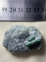 Massive 183.0ct Swat Emerald Specimen – A Collector’s Centerpiece - Image 8