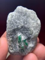 Massive 183.0ct Swat Emerald Specimen – A Collector’s Centerpiece - Image 10