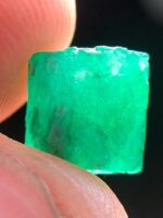 3.73ct Swat Emerald Crystal – A Bold and Brilliant Gemstone from Northern Pakistan - Image 2