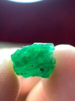 4.30ct Swat Emerald Crystal – A Fine Natural Miniature - Image 2