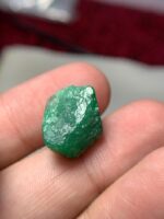 Majestic 16.570 ct Swat Emerald Crystal – A Rare Natural Treasure - Image 3