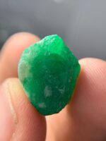 Majestic 16.570 ct Swat Emerald Crystal – A Rare Natural Treasure - Image 5
