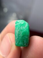 Majestic 16.570 ct Swat Emerald Crystal – A Rare Natural Treasure - Image 9