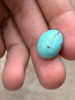 Elegant 9.05 ct Afghan Turquoise Cabochon: Small but Striking - Image 4