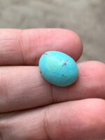 Elegant 9.05 ct Afghan Turquoise Cabochon: Small but Striking - Image 9