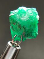 Rare 4.40ct Emerald Crystal from Swat: A Natural Beauty - Image 9