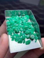 45.05 Carat Swat Valley Emerald Rough Lot – Natural Compact Formation - Image 2