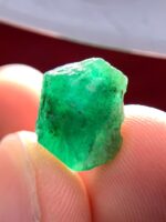 7.10 Ct Swat Emerald Crystal – Natural Untreated Green Gem (12.81 × 9.94 × 7.18 mm) - Image 3