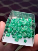 55.30ct Swat Emerald Rough Gemstone: Uncut Crystal - Image 4