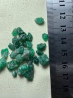 Green Legacy: 36.20 ct Swat Emerald Rough (13.49 × 9.25 × 4.59 mm) - Image 2