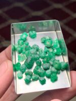 43.95 ct Emerald Rough Lot Swat – Thick Natural Crystals with Vibrant Green - Image 12