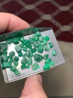 43.95 ct Emerald Rough Lot Swat – Thick Natural Crystals with Vibrant Green - Image 14
