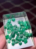 43.95 ct Emerald Rough Lot Swat – Thick Natural Crystals with Vibrant Green - Image 4