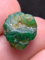8.43-Carat Swat Emerald Crystal: Raw Gemstone - Image 9