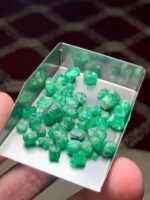 43.95 ct Emerald Rough Lot Swat – Thick Natural Crystals with Vibrant Green - Image 10