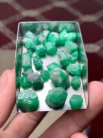 108.25 Carat Swat Emerald Rough Lot – A Bold Expression of Nature’s Power - Image 12