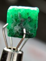 Pure Swat Beauty: 3.33ct Emerald Crystal with Natural Charm - Image 4