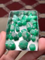 108.25 Carat Swat Emerald Rough Lot – A Bold Expression of Nature’s Power - Image 5