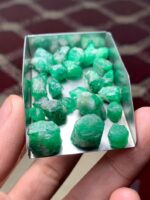 108.25 Carat Swat Emerald Rough Lot – A Bold Expression of Nature’s Power - Image 9