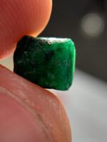 Pure Swat Beauty: 3.33ct Emerald Crystal with Natural Charm - Image 9