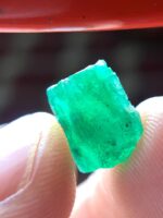 5.06 ct Swat Emerald Crystal – A Natural Gem in Its Purest State - Image 3