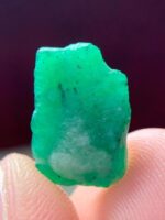 5.90 ct Swat Emerald Crystal – A 15.25 × 10.18 × 5.90 mm Natural Green Marvel - Image 9