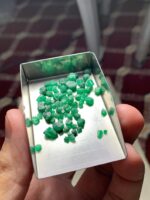 20.90 ct Swat Emerald Rough Lot – Natural Green Crystals from Pakistan’s Emerald Valley - Image 3
