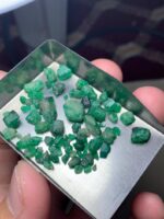 Radiant 34.94 ct Swat Emerald Rough – A Natural Jewel of the Mountains - Image 6