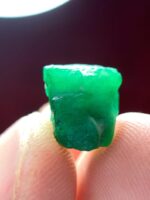Majestic 7.10ct Swat Emerald Crystal – A Rare Natural Gem from Pakistan's Gemstone Capital - Image 4