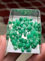 Rare Swat Emerald: 49.35ct Rough with Exceptional Character - Image 4