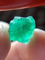 6.73 ct Swat Emerald Crystal – Compact Power and Natural Charm - Image 4