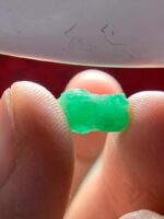 4.01ct Swat Emerald Crystal – Bold, Natural Green from Pakistan - Image 2