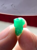 4.01ct Swat Emerald Crystal – Bold, Natural Green from Pakistan - Image 4