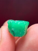 8.65ct Swat Emerald Crystal – Natural Untreated Gem (10.75×10.48×7.66 mm) - Image 6