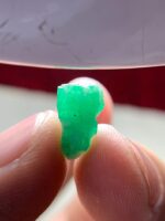 4.01ct Swat Emerald Crystal – Bold, Natural Green from Pakistan - Image 9