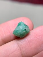 6.45 ct Swat Emerald Crystal – Small Natural Gem with Vibrant Hue - Image 9