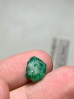 Striking Green: A 5.00 ct Emerald Crystal from Swat, Pakistan - Image 2